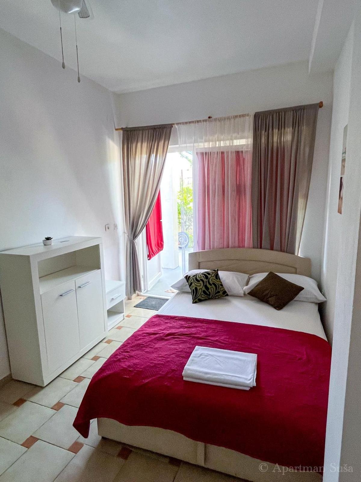 Апартаменти Apartman Ana Водице Екстер'єр фото